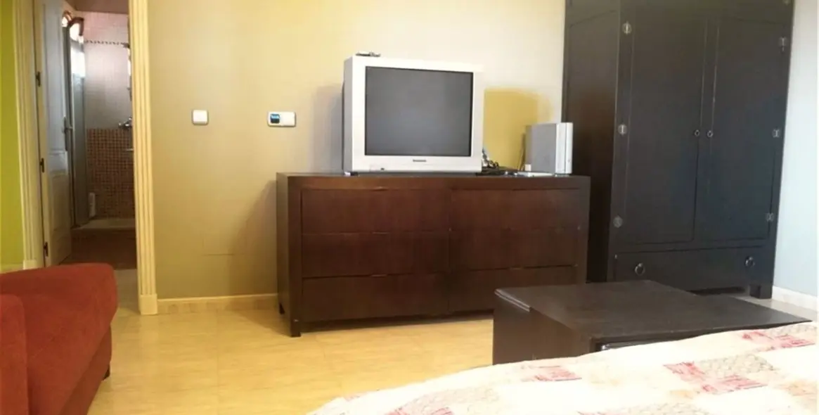 Продажа  отдельно стоящей виллы в Mijas Costa 32