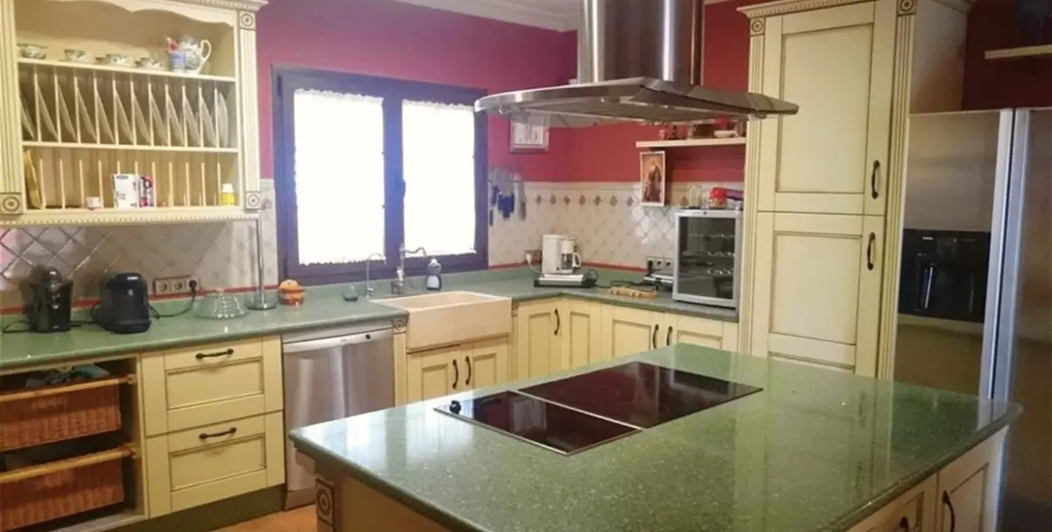 Sale of detached villa in Mijas Costa 9