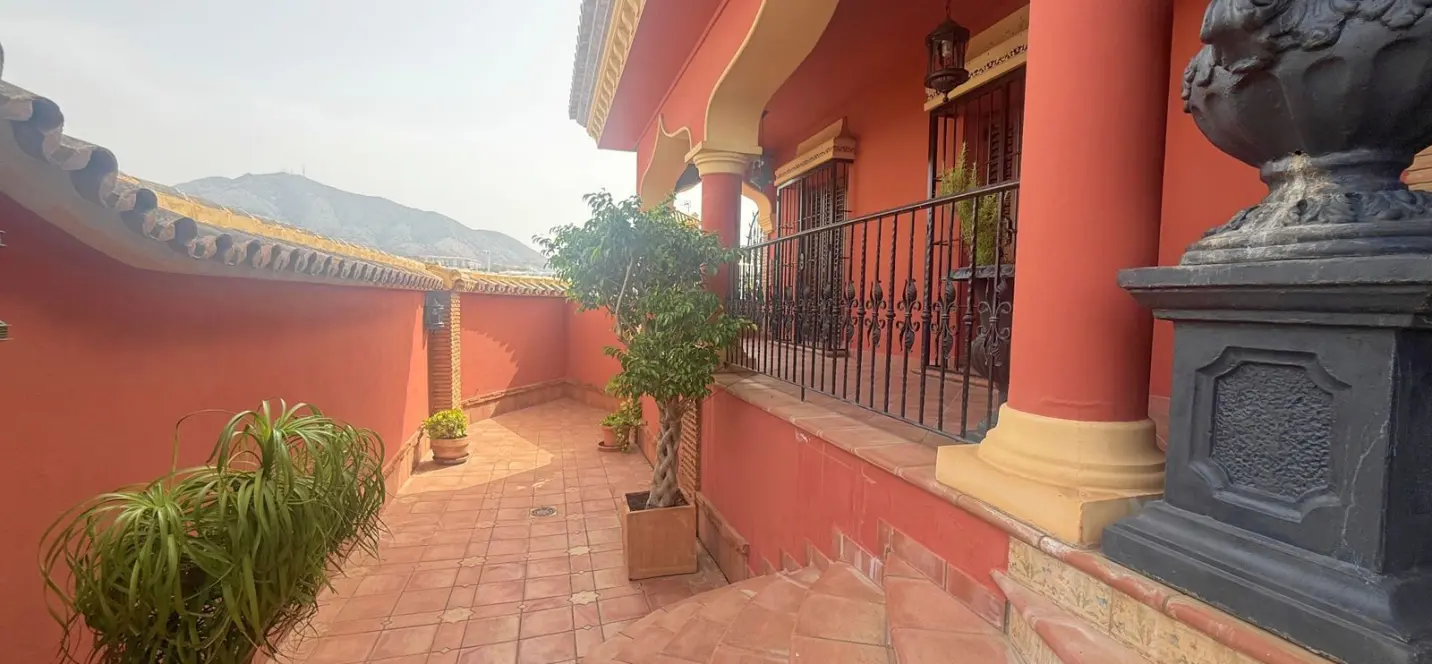 Продажа  отдельно стоящей виллы в Mijas Costa 0