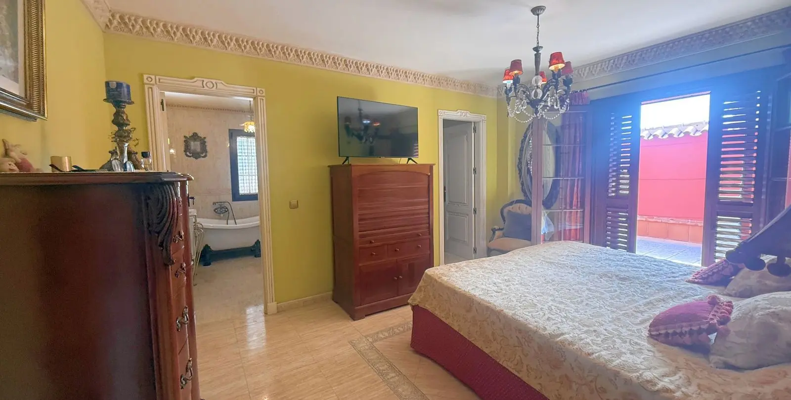 Продажа  отдельно стоящей виллы в Mijas Costa 39