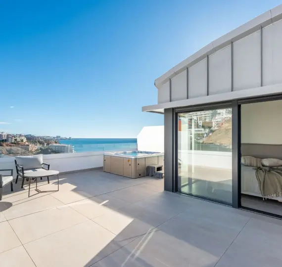 Продажа двухуровневого пентхауса в Carvajal