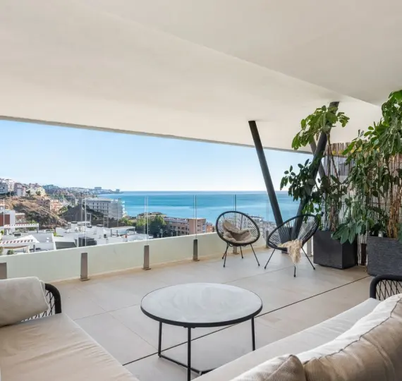 Продажа двухуровневого пентхауса в Carvajal