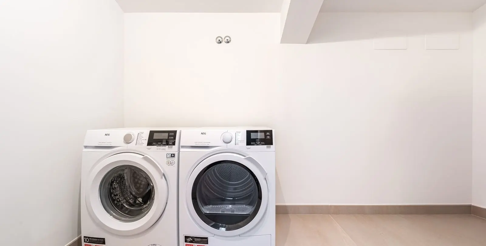 Продажа двухуровневого пентхауса в Carvajal 15