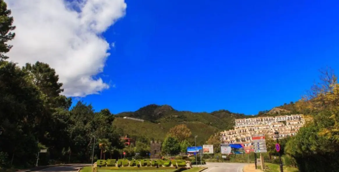 Продажа  отдельно стоящей виллы в Benahavís (район Benahavís) 14