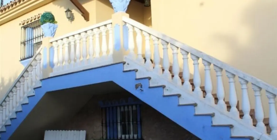 Продажа ресторана в Estepona 3