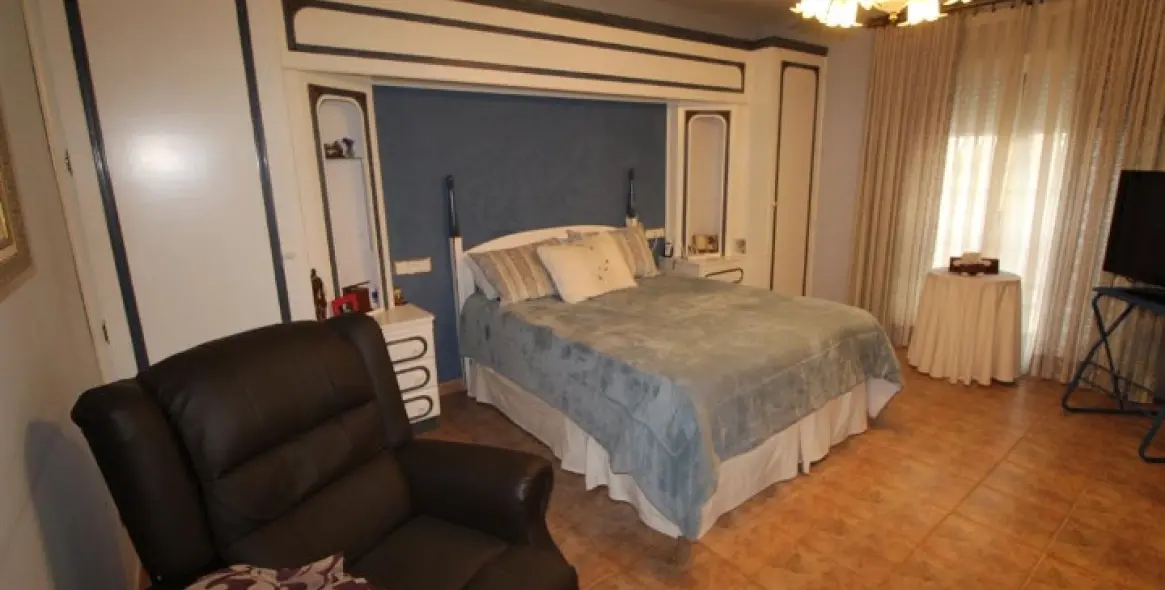 Продажа ресторана в Estepona 11