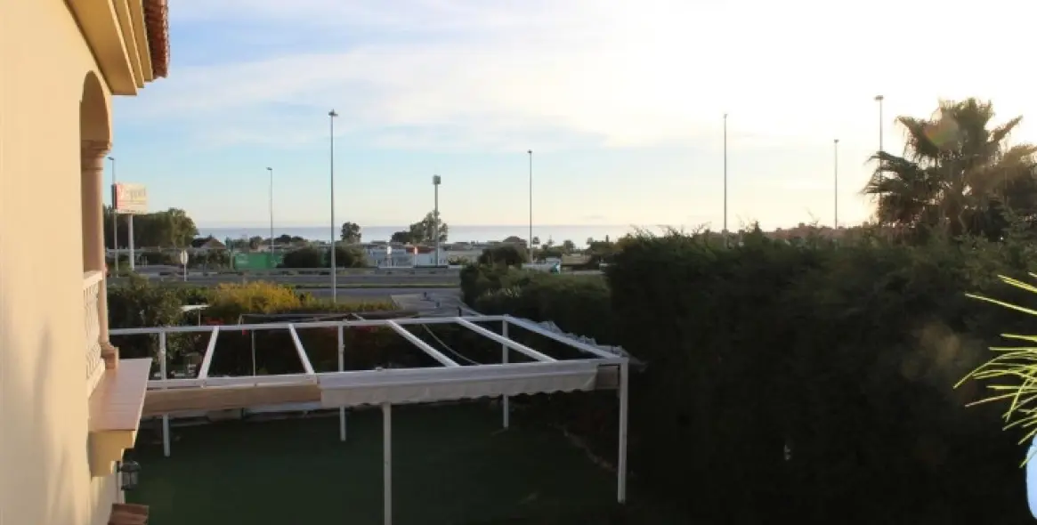 Продажа ресторана в Estepona 12