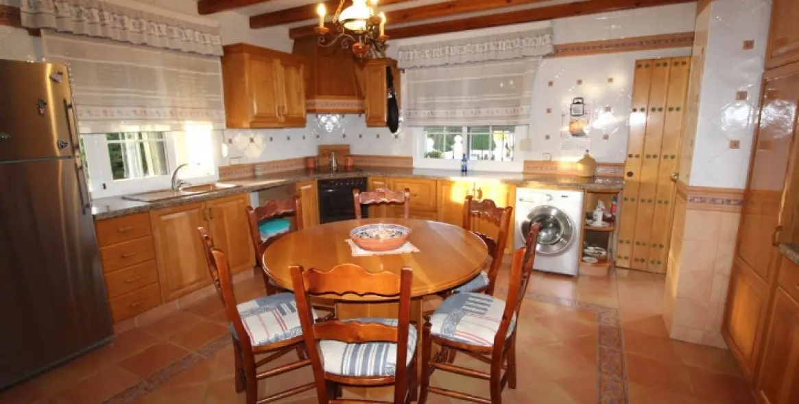 Продажа ресторана в Estepona 6