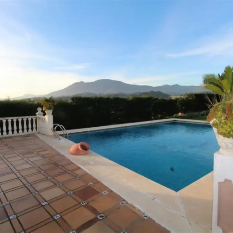 Sale of restaurant in Estepona