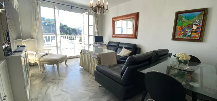 Venta de apartamento en planta media en Fuengirola 2