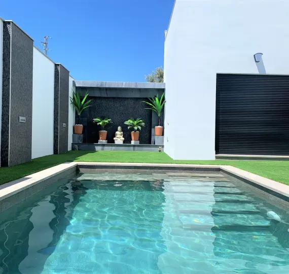 Sale of detached villa in Nerja