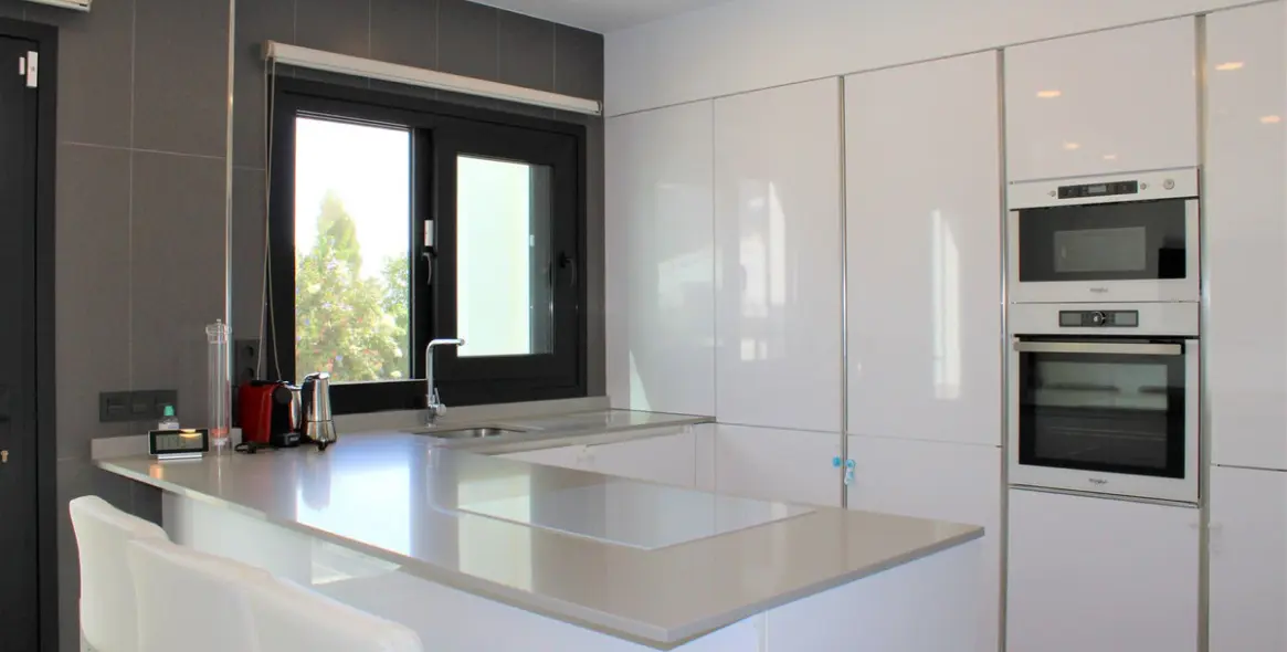 Sale of detached villa in Nerja 4