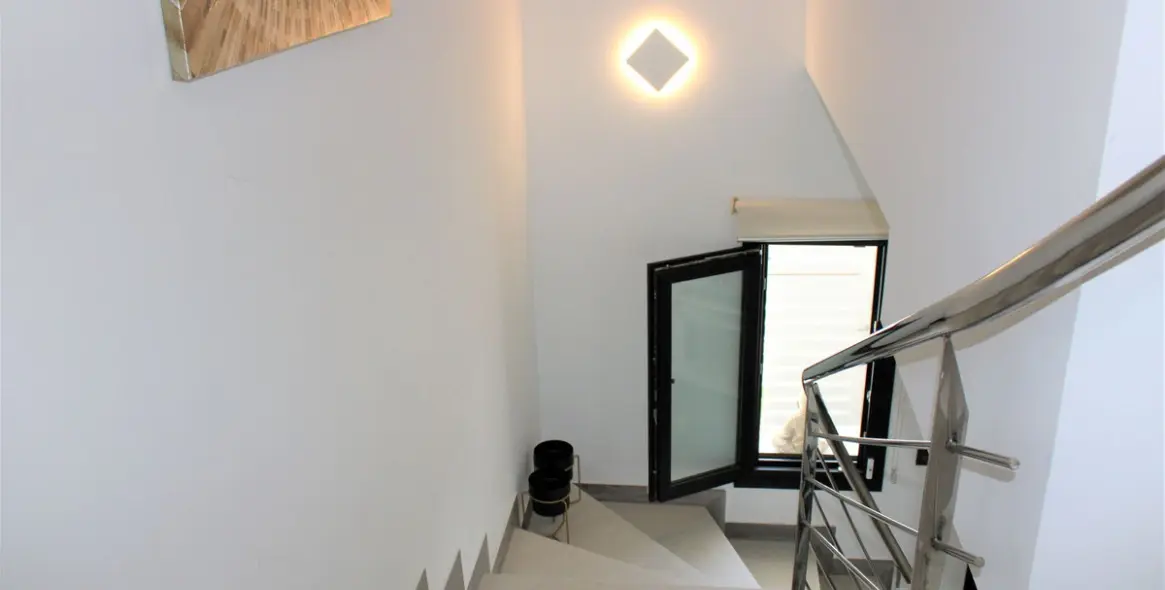 Продажа  отдельно стоящей виллы в Nerja 24