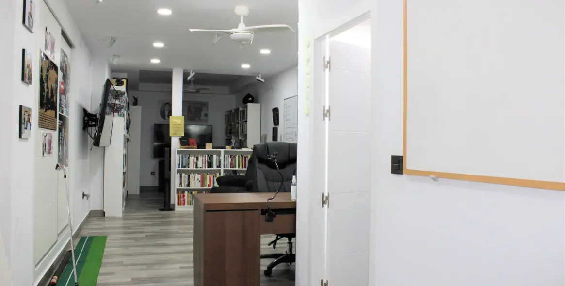 Продажа  отдельно стоящей виллы в Nerja 42