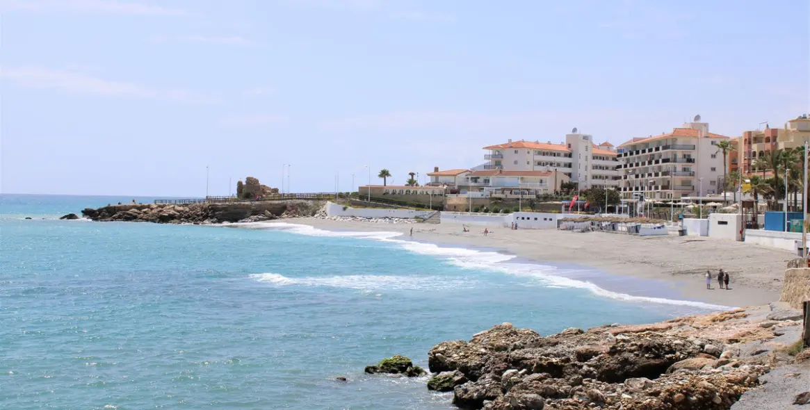 Продажа  отдельно стоящей виллы в Nerja 49