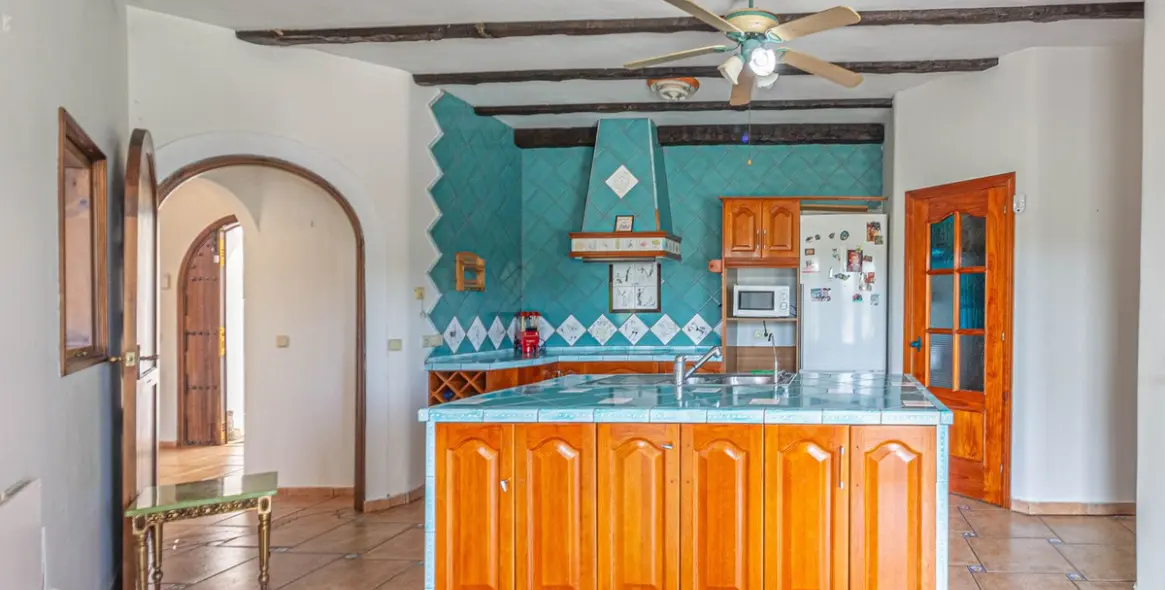 Продажа  отдельно стоящей виллы в Sotogrande 7