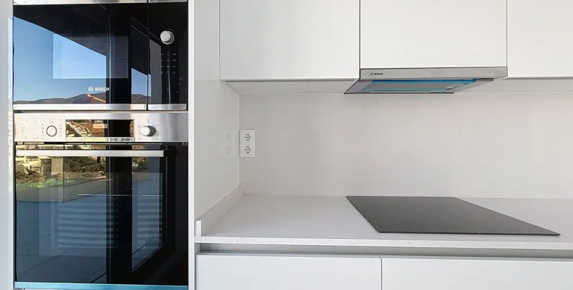 Sale of penthouse in Estepona 4