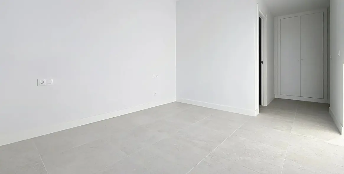 Sale of penthouse in Estepona 11