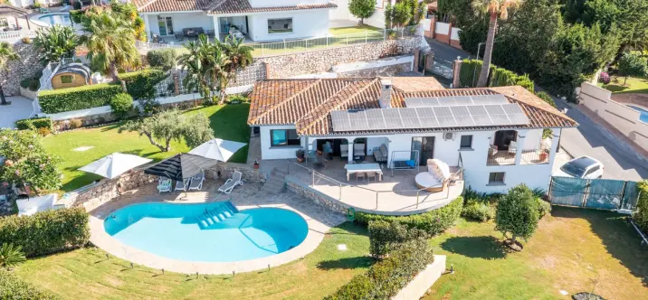 Venta de villa independiente en Benalmadena 0