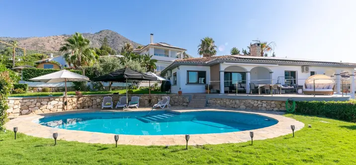 Venta de villa independiente en Benalmadena 2