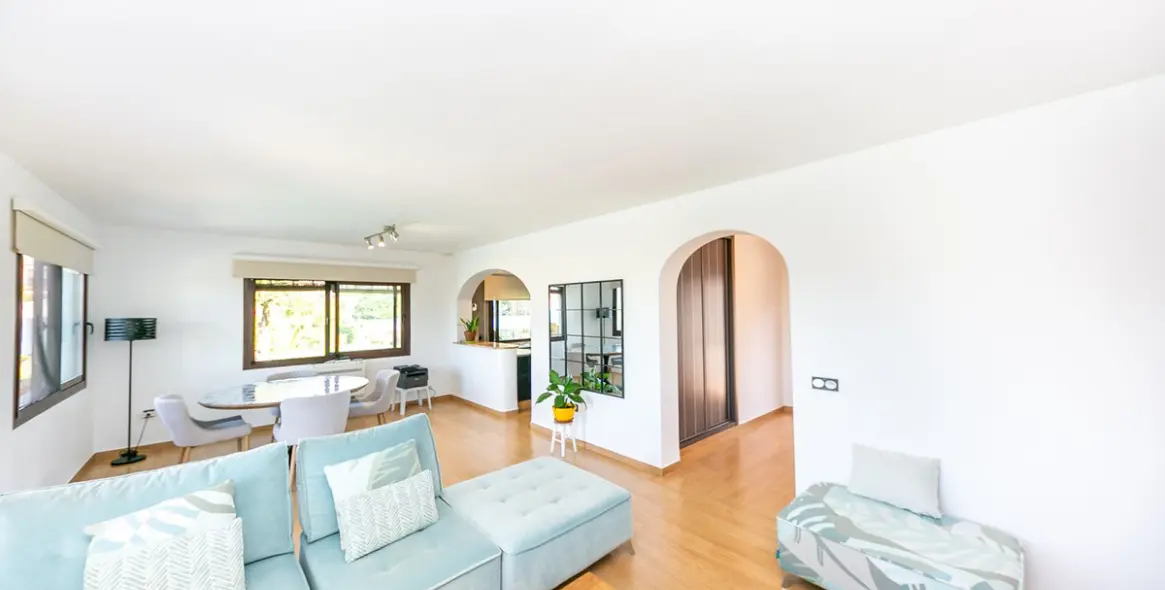 Продажа  отдельно стоящей виллы в Benalmadena 12