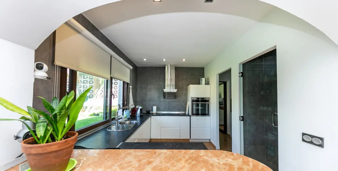 Продажа  отдельно стоящей виллы в Benalmadena 15