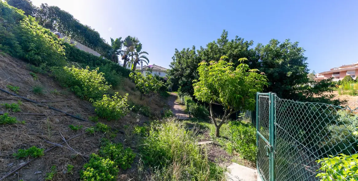 Продажа  отдельно стоящей виллы в Benalmadena 19