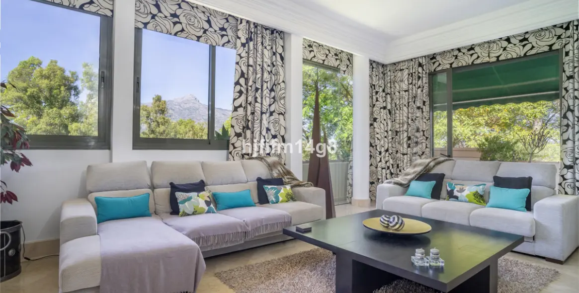 Продажа двухуровневого пентхауса в Nueva Andalucía 6