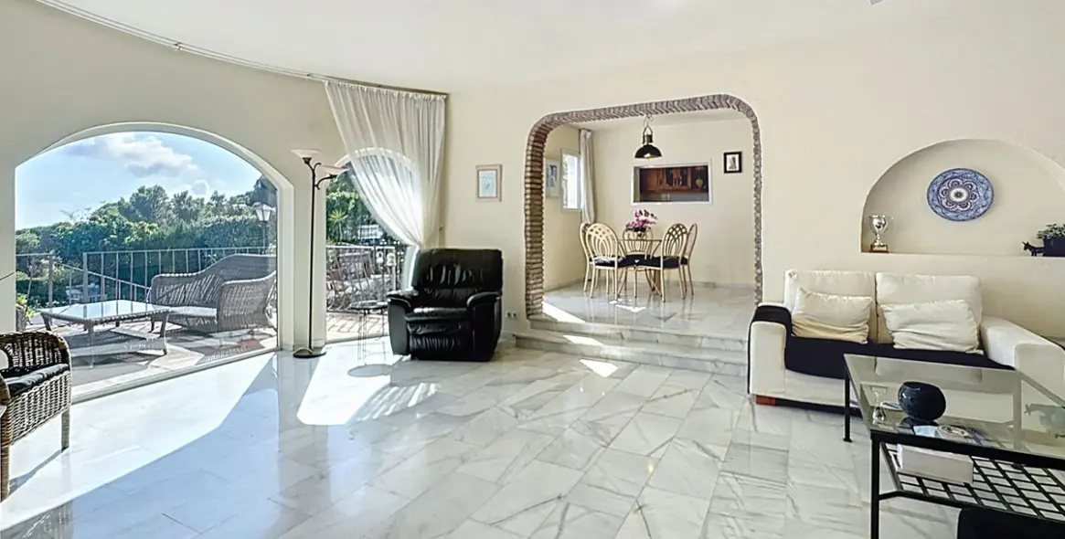 Продажа  отдельно стоящей виллы в Mijas 5