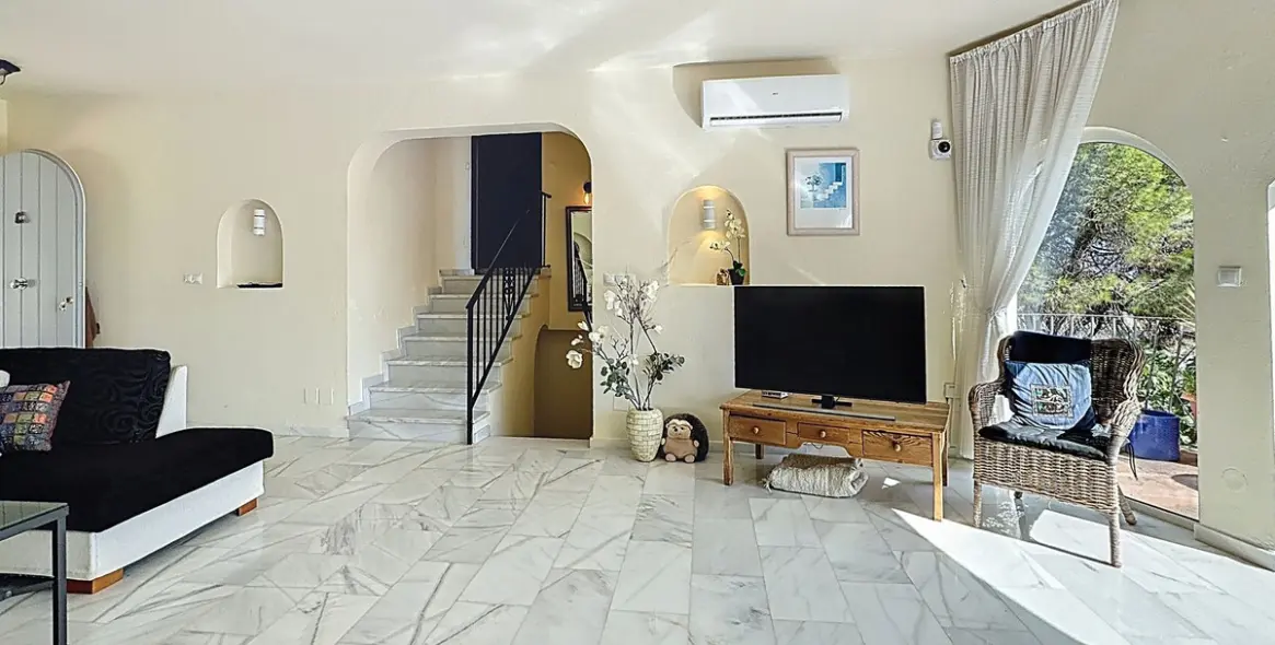 Продажа  отдельно стоящей виллы в Mijas 6