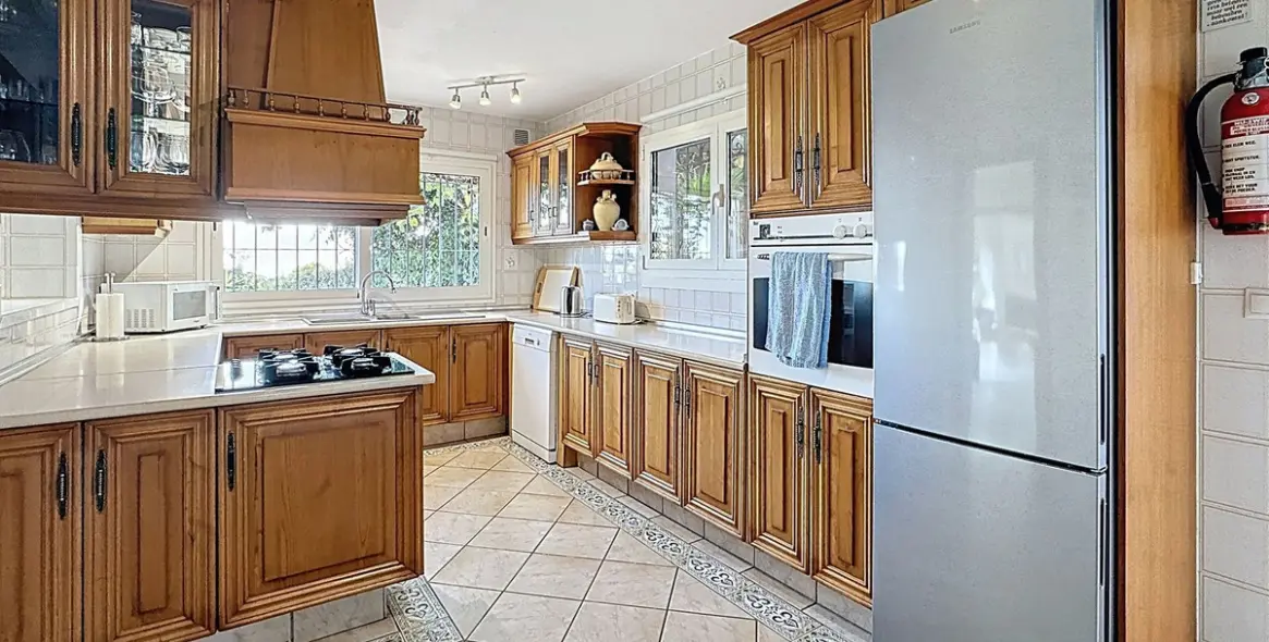 Продажа  отдельно стоящей виллы в Mijas 11