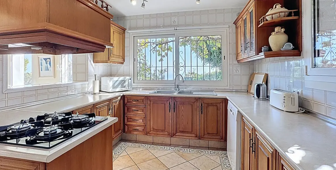 Продажа  отдельно стоящей виллы в Mijas 12