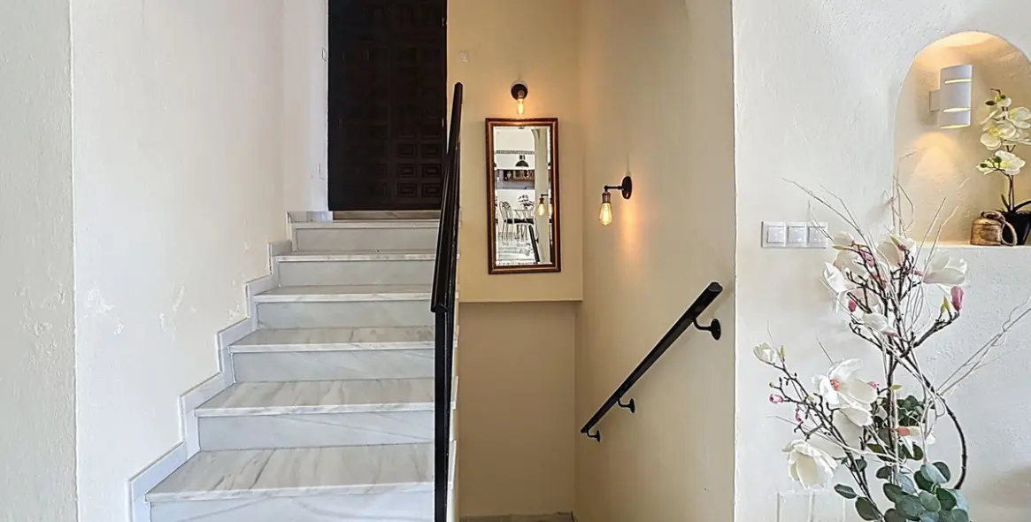 Продажа  отдельно стоящей виллы в Mijas 15