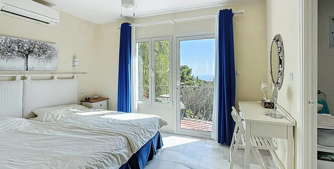 Продажа  отдельно стоящей виллы в Mijas 16