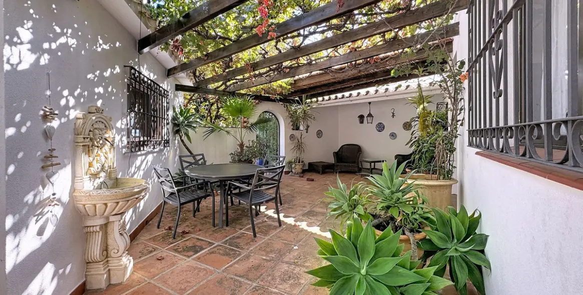 Sale of detached villa in Mijas 35