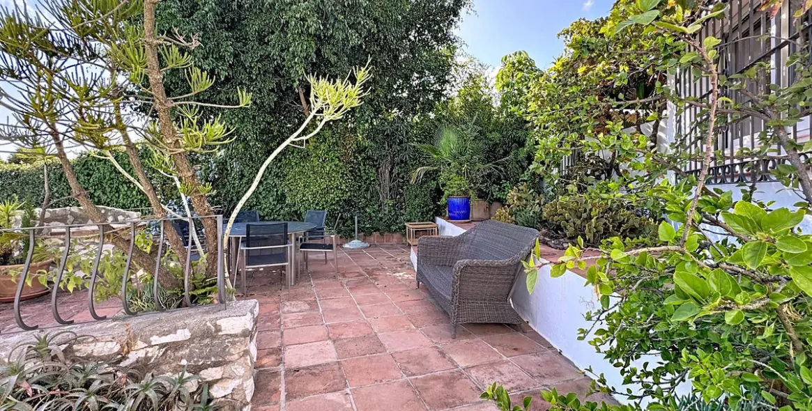 Sale of detached villa in Mijas 38