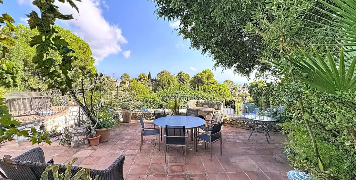 Sale of detached villa in Mijas 39
