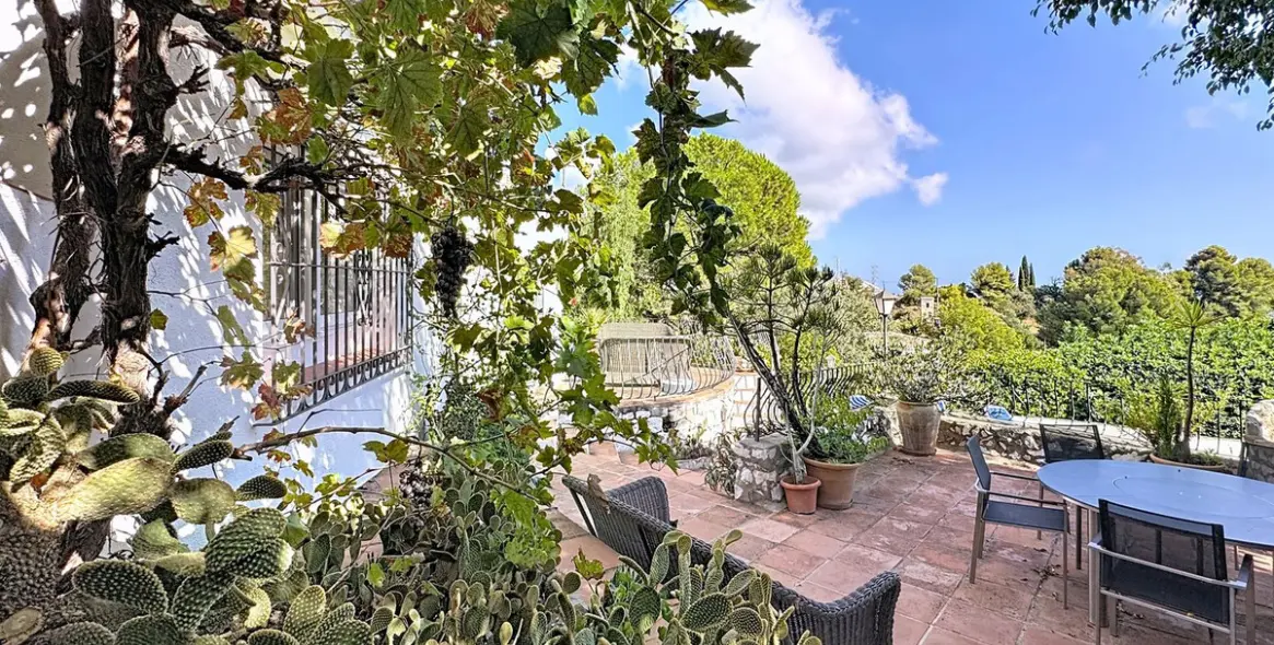 Sale of detached villa in Mijas 40