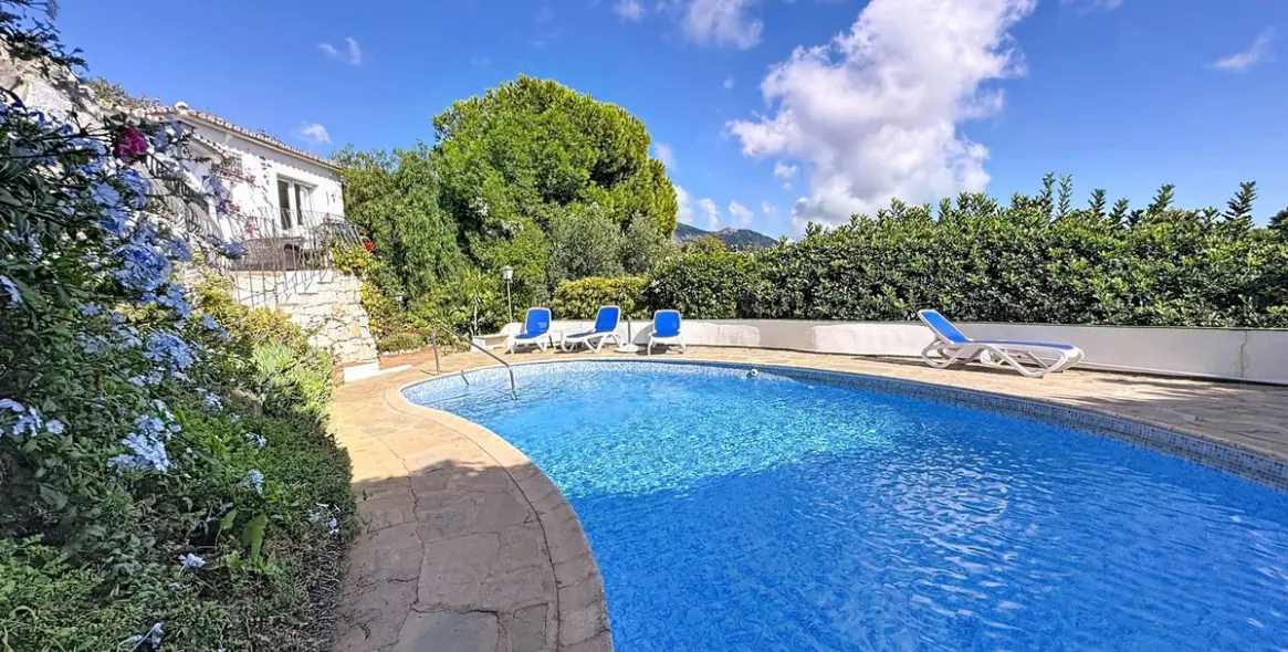 Sale of detached villa in Mijas 54