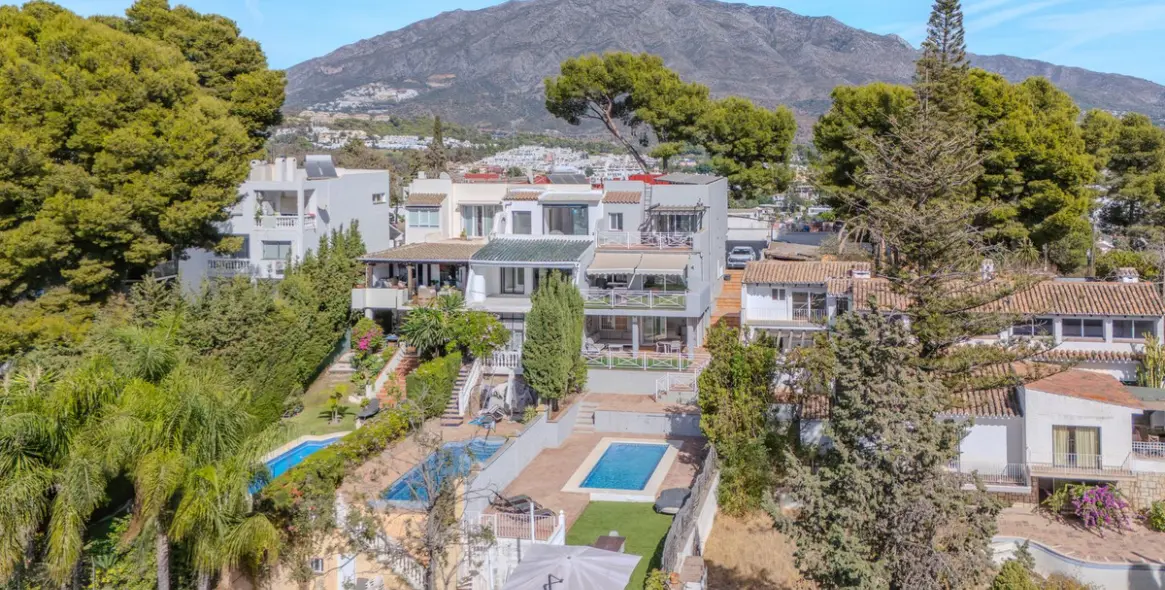 Venta de casa pareada en Nueva Andalucía (distrito Nueva Andalucía) 1