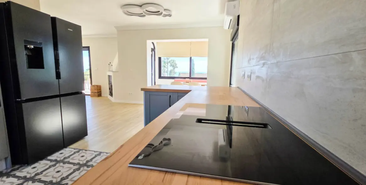 Sale of detached villa in Manilva 6