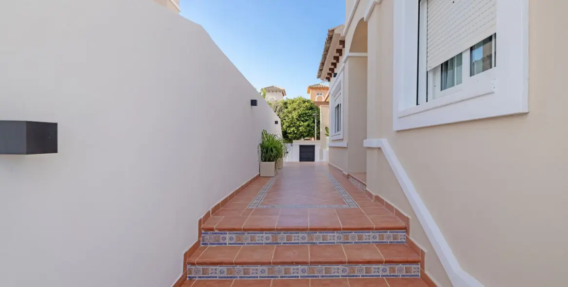 Sale of semi-detached house in Torremolinos 53