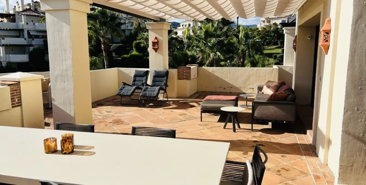 Sale of penthouse duplex in Benahavís (district Benahavís) 7