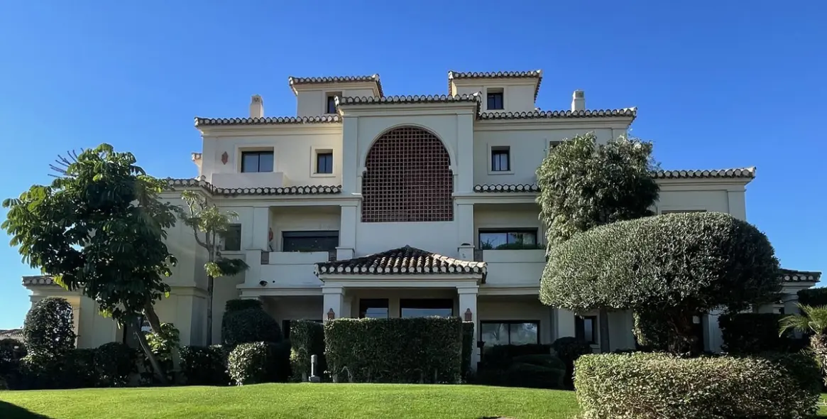 Sale of penthouse duplex in Benahavís 13