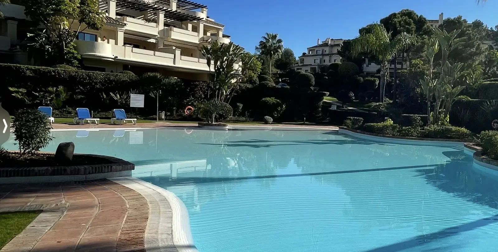 Sale of penthouse duplex in Benahavís 1