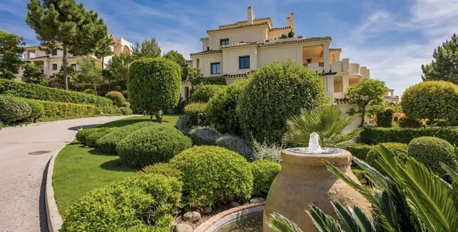 Sale of penthouse duplex in Benahavís 9