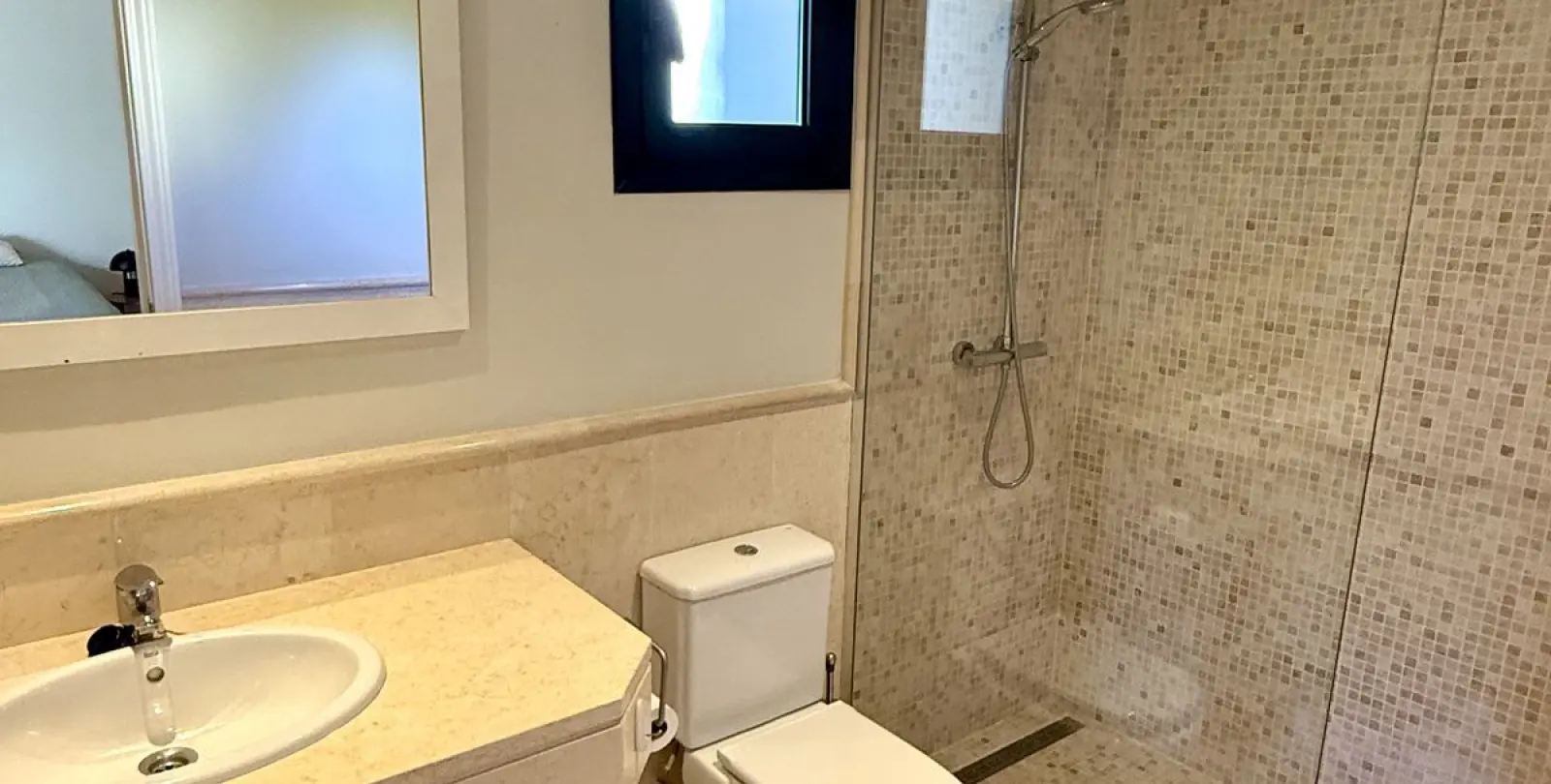 Sale of penthouse duplex in Benahavís 15