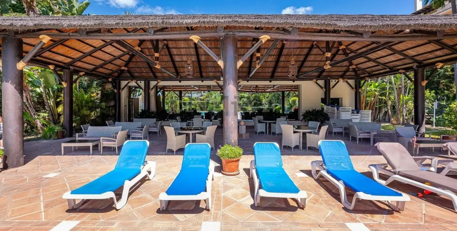 Sale of penthouse duplex in Benahavís 18