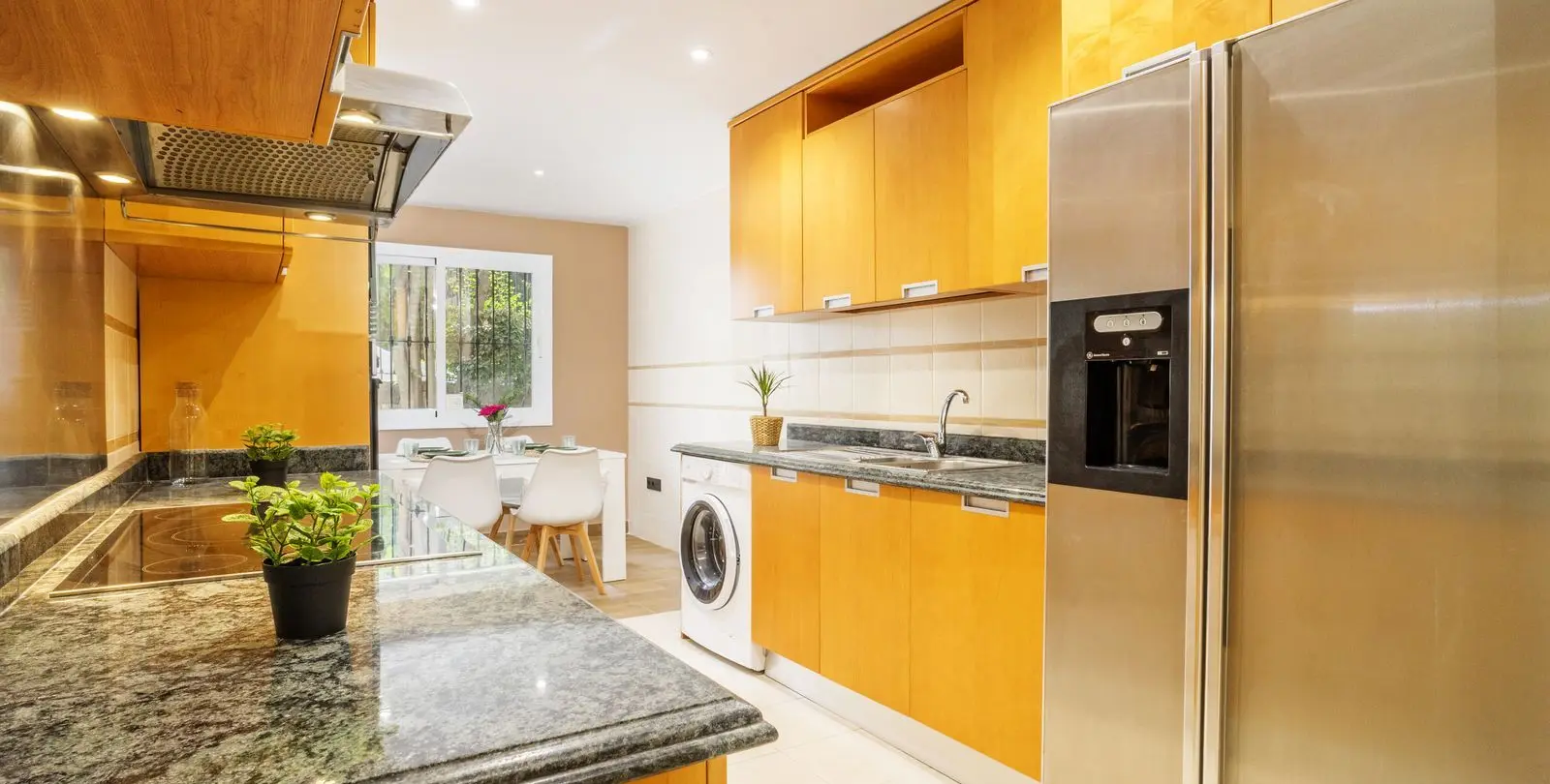 Sale of ground floor apartment in Marbella 23