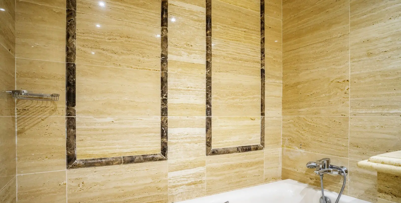 Sale of ground floor apartment in Marbella 25